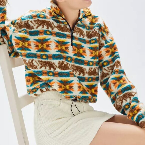 EUC Urban Outfitters Aztech Printed Half-Zip Pull Over Cropped Size Large - Picture 4 of 14
